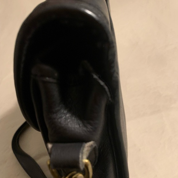 Final Sale - Coach Black Shoulder Bag with Structured Design (As-is) No Tag - Picture 8 of 9